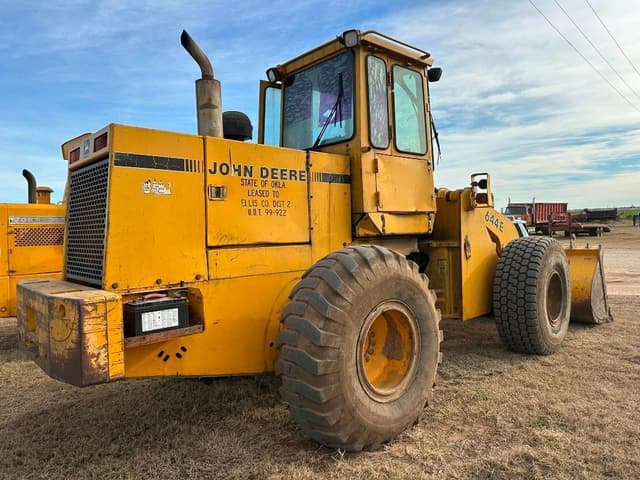 Image of John Deere 644E equipment image 3