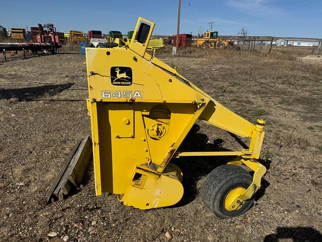 Image of John Deere 645A equipment image 2
