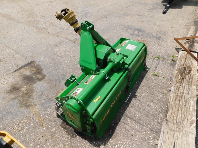 Image of John Deere 647 equipment image 3