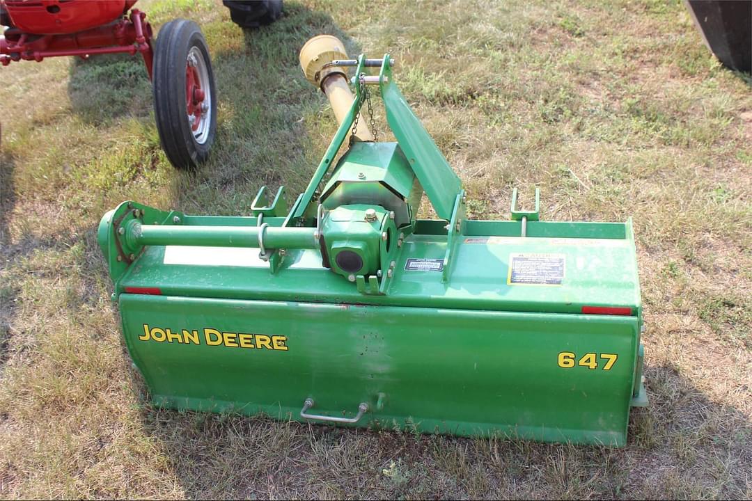 Image of John Deere 647 Image 1