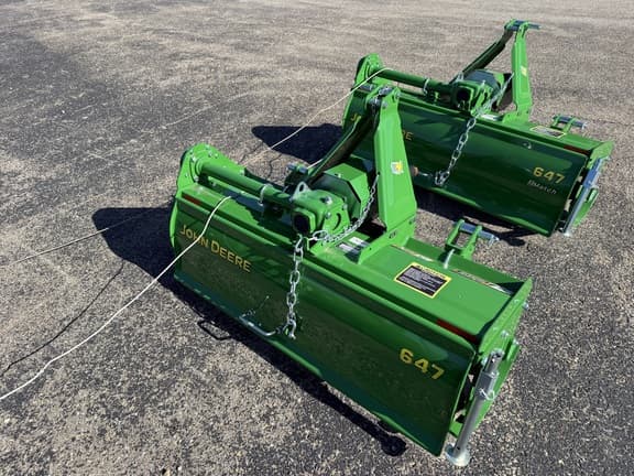 Image of John Deere 647 equipment image 1