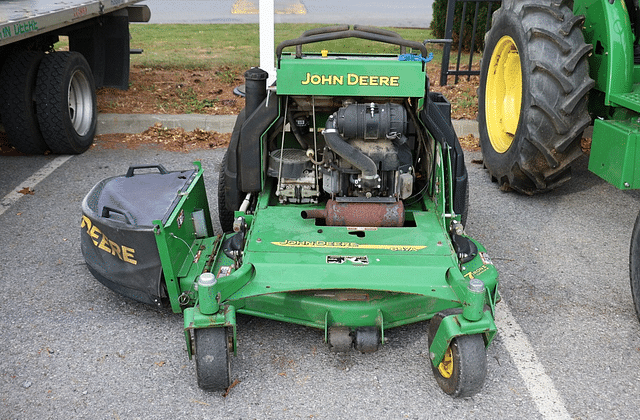 Image of John Deere 647A equipment image 1