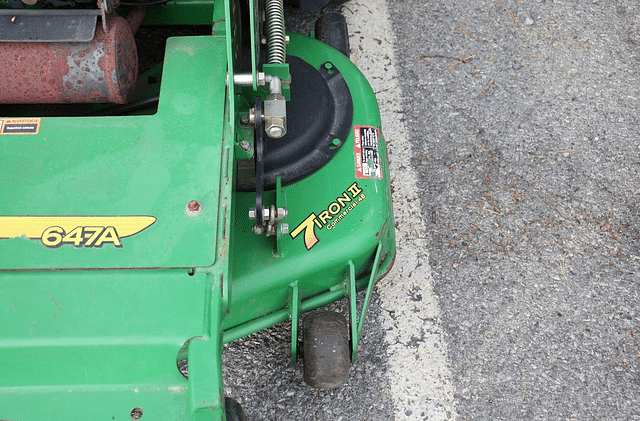 Image of John Deere 647A equipment image 2