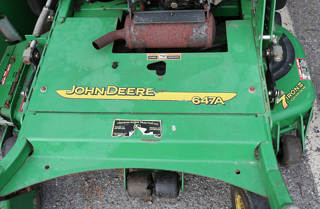 Image of John Deere 647A equipment image 3