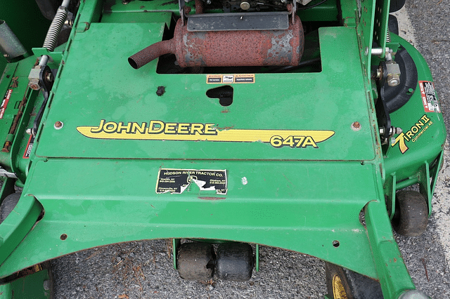 Image of John Deere 647A equipment image 3