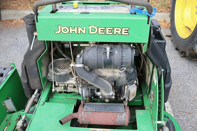 Image of John Deere 647A equipment image 4