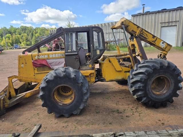 Image of John Deere 648D equipment image 3