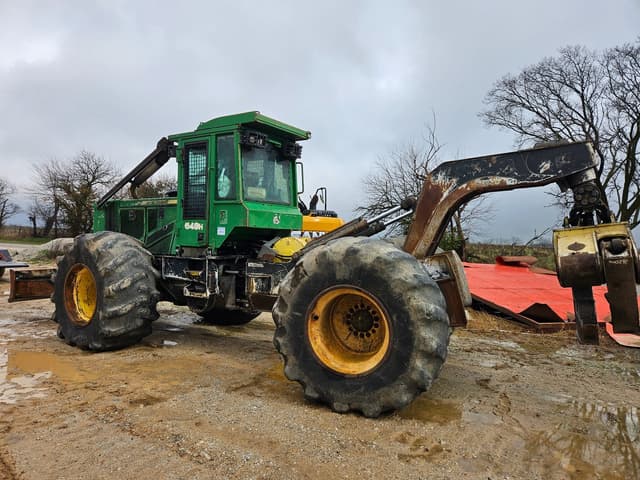 Image of John Deere 648H equipment image 4