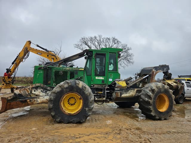 Image of John Deere 648H equipment image 2