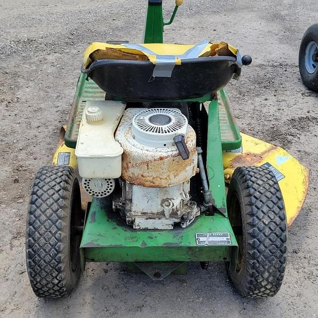 Image of John Deere 65 equipment image 3