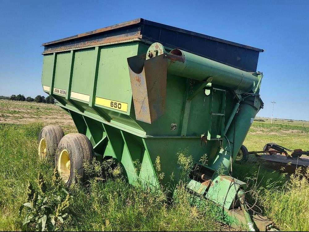 Image of John Deere 650 Primary image