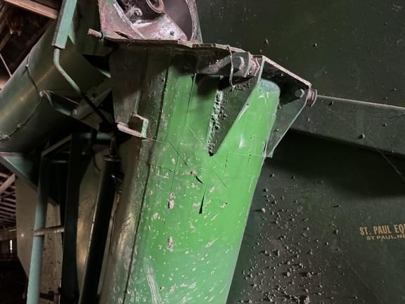 Image of John Deere 650 equipment image 4