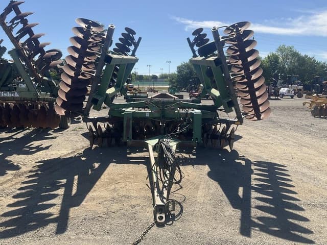 Image of John Deere 650 equipment image 1