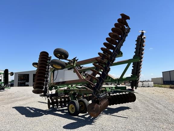 Image of John Deere 650 equipment image 2
