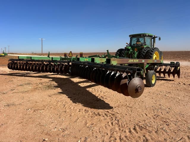 Image of John Deere 650 equipment image 2