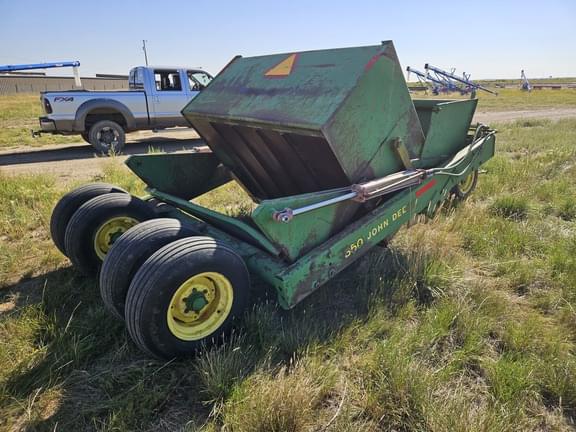 Image of John Deere 650 equipment image 3