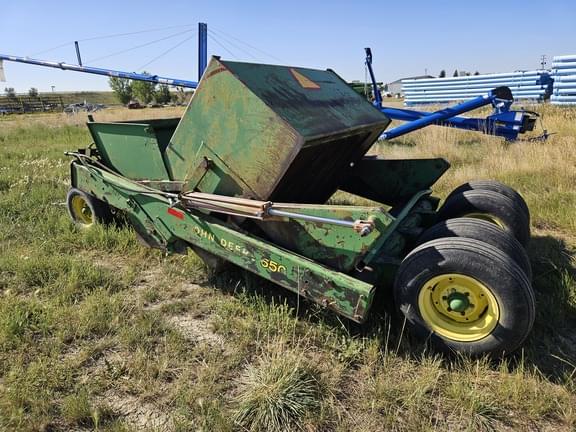 Image of John Deere 650 equipment image 2