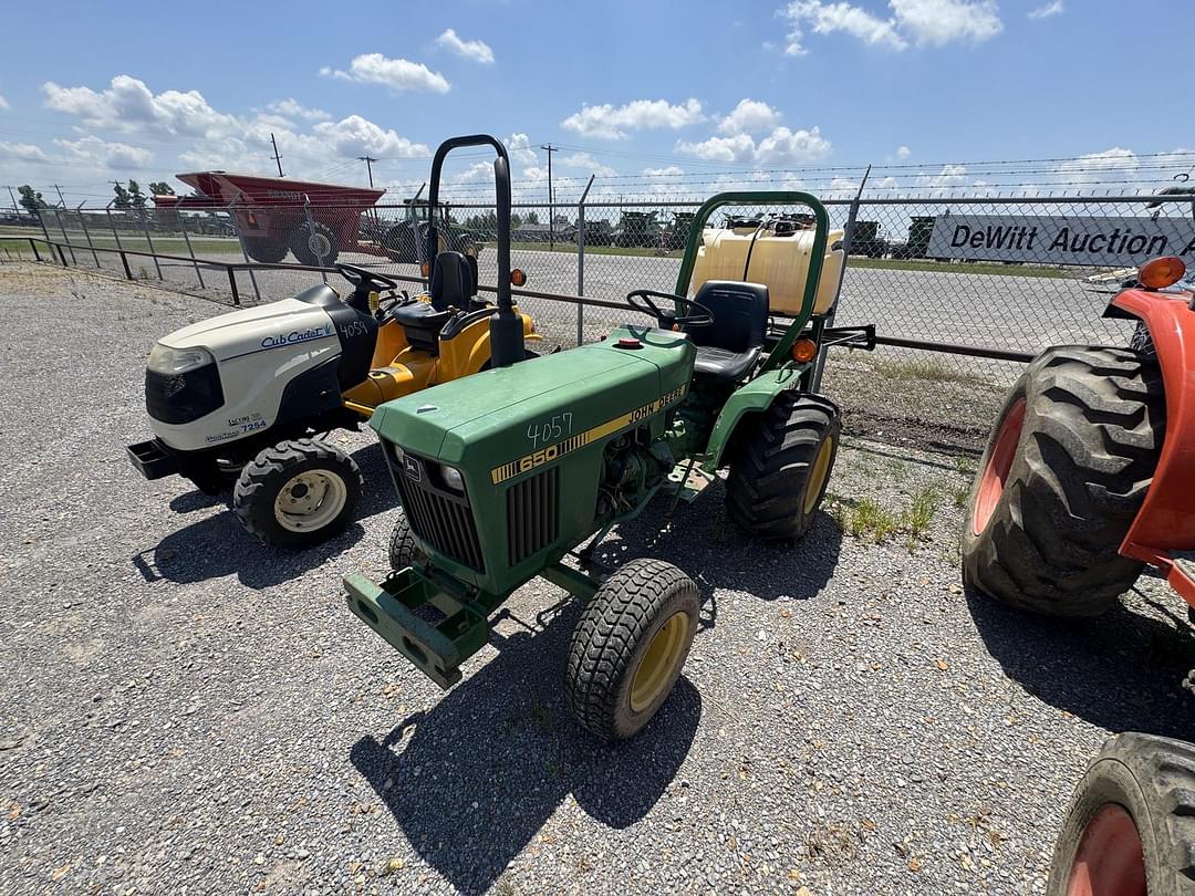 Image of John Deere 650 Primary image