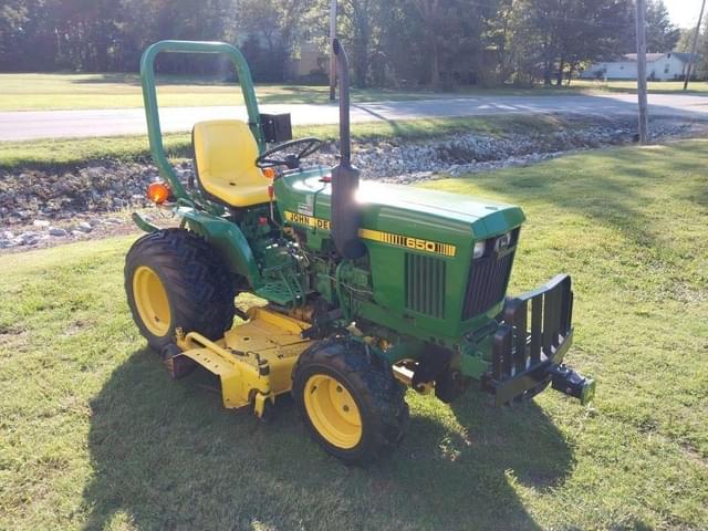 Image of John Deere 650 equipment image 2