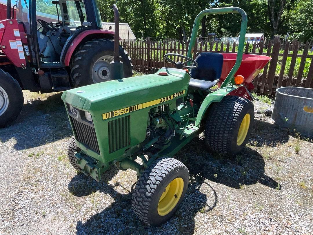 Image of John Deere 650 Primary image