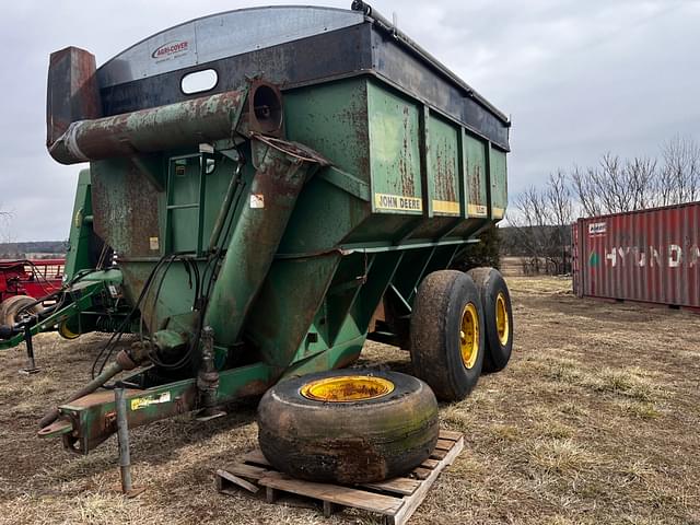 Image of John Deere 650 equipment image 2