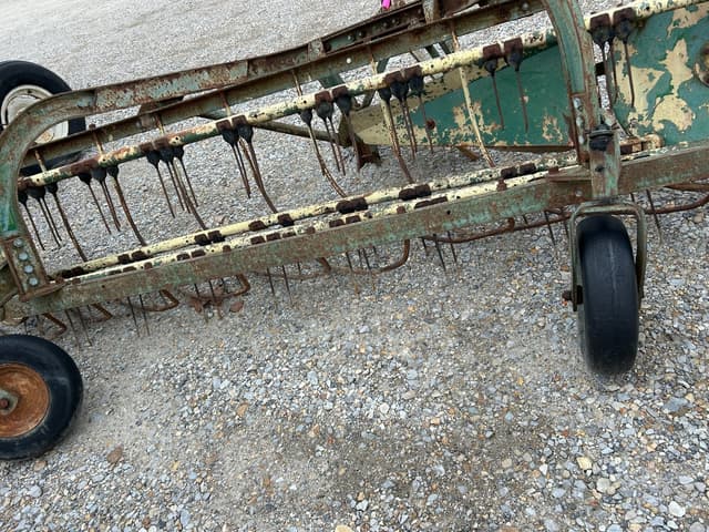 Image of John Deere 650 equipment image 4