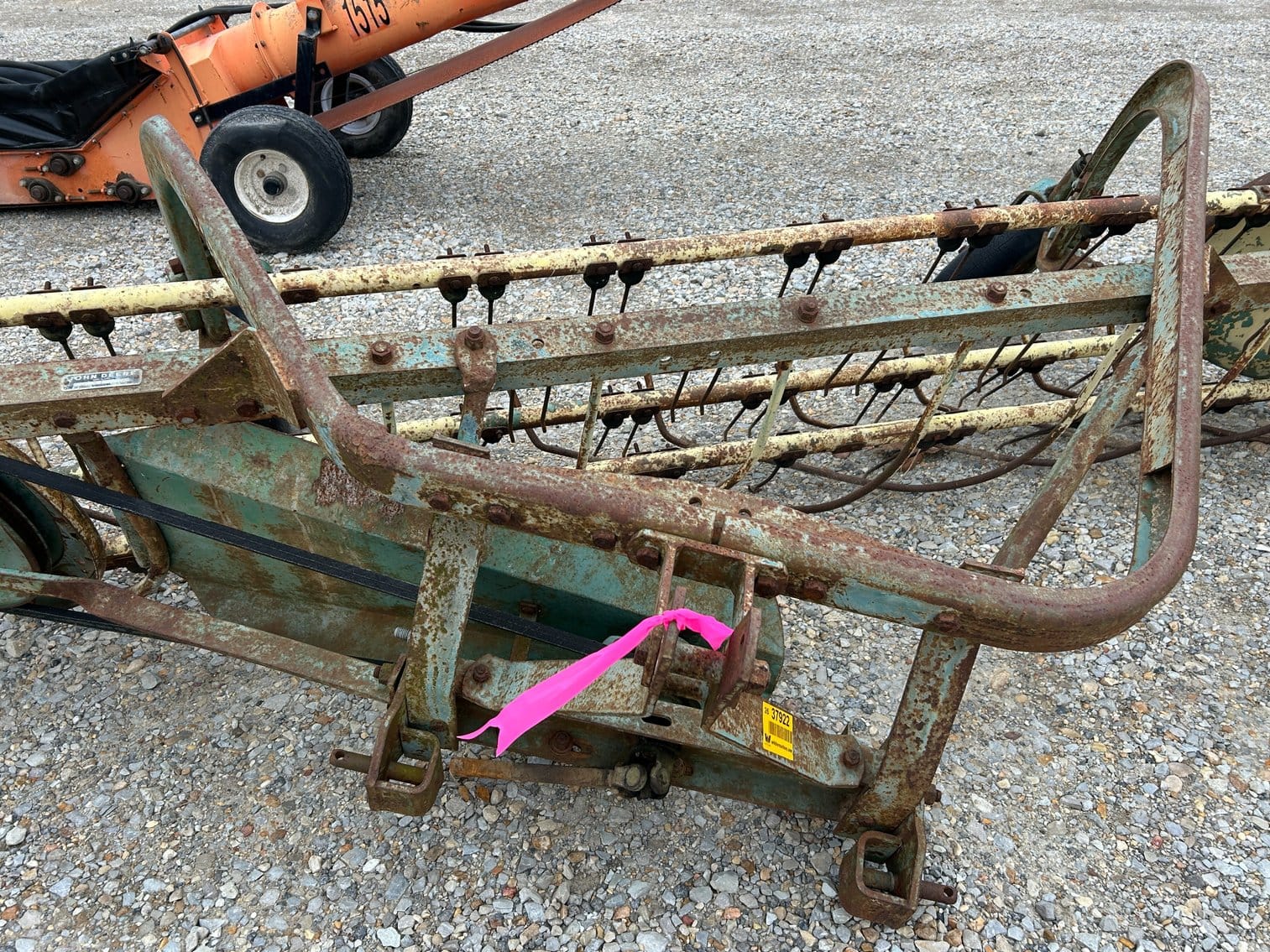 John Deere 650 Equipment Image0