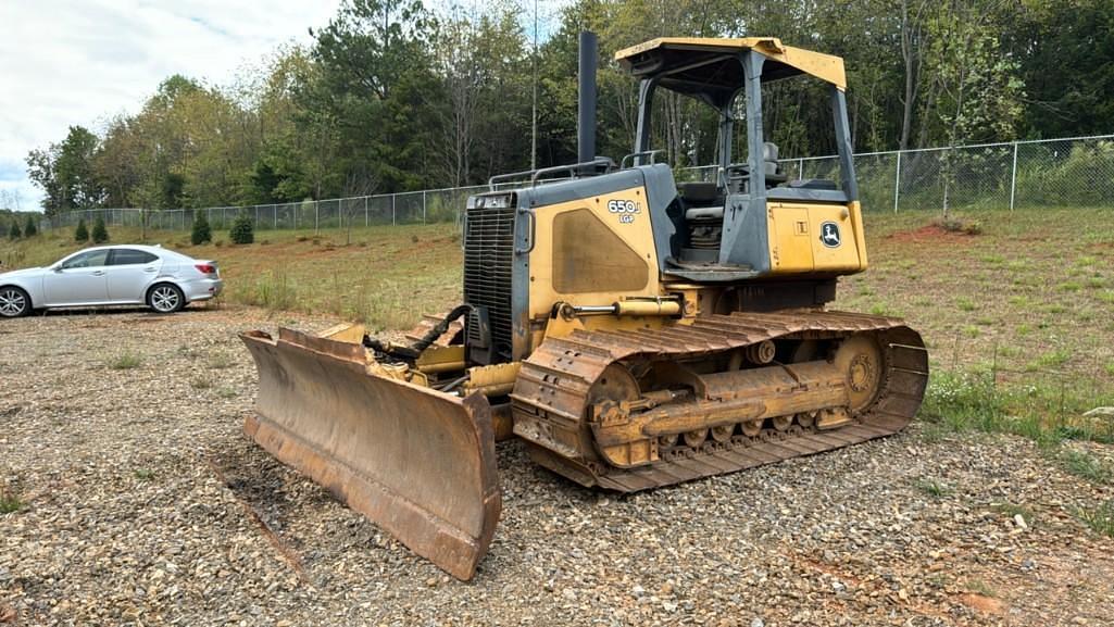 Image of John Deere 650 Primary image