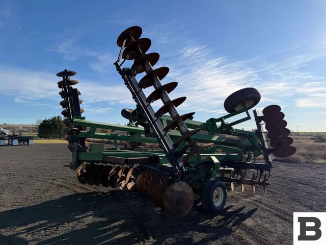 Image of John Deere 650 equipment image 3