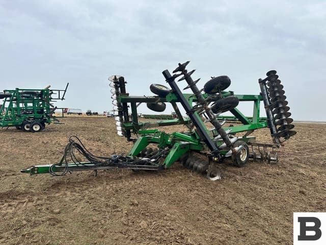 Image of John Deere 650 equipment image 2