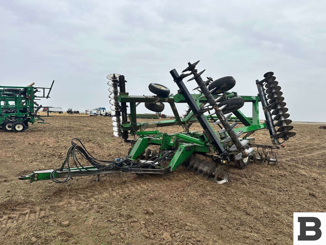 Image of John Deere 650 Primary image