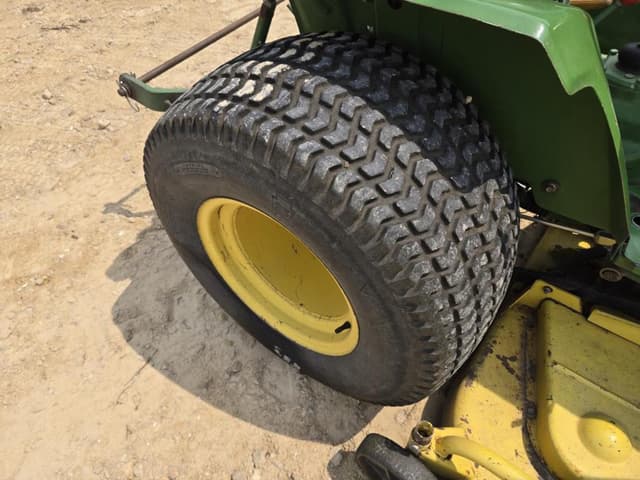 Image of John Deere 650 equipment image 4