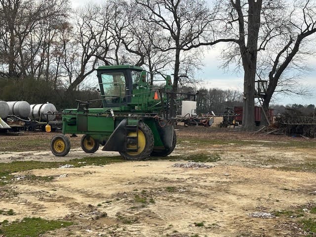 John Deere 6500 Equipment Image0