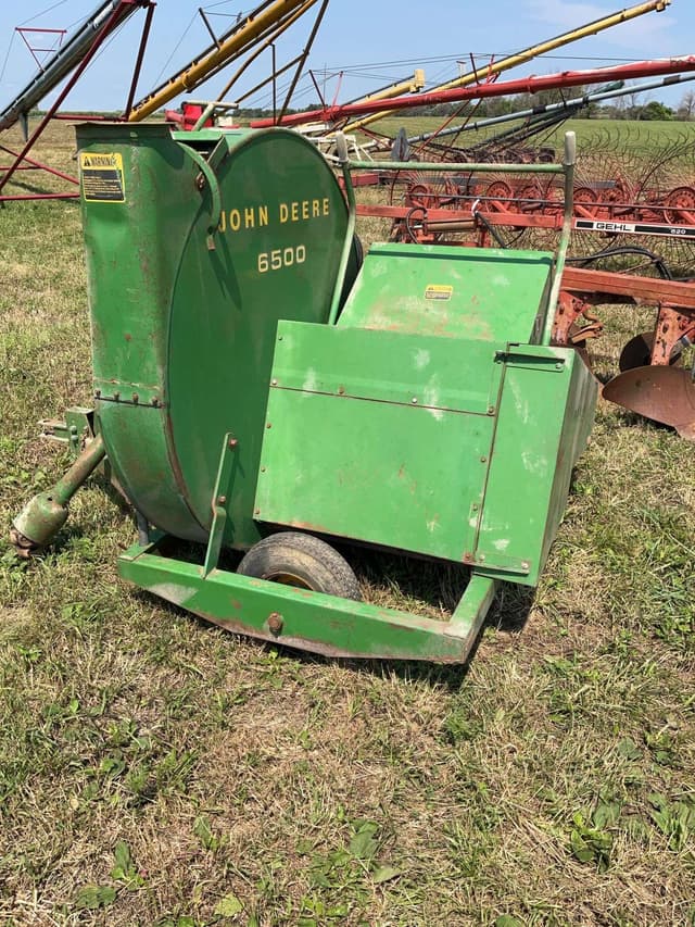 Image of John Deere 6500 equipment image 3