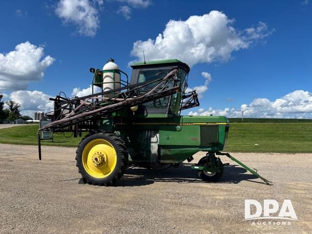 Image of John Deere 6500 equipment image 1