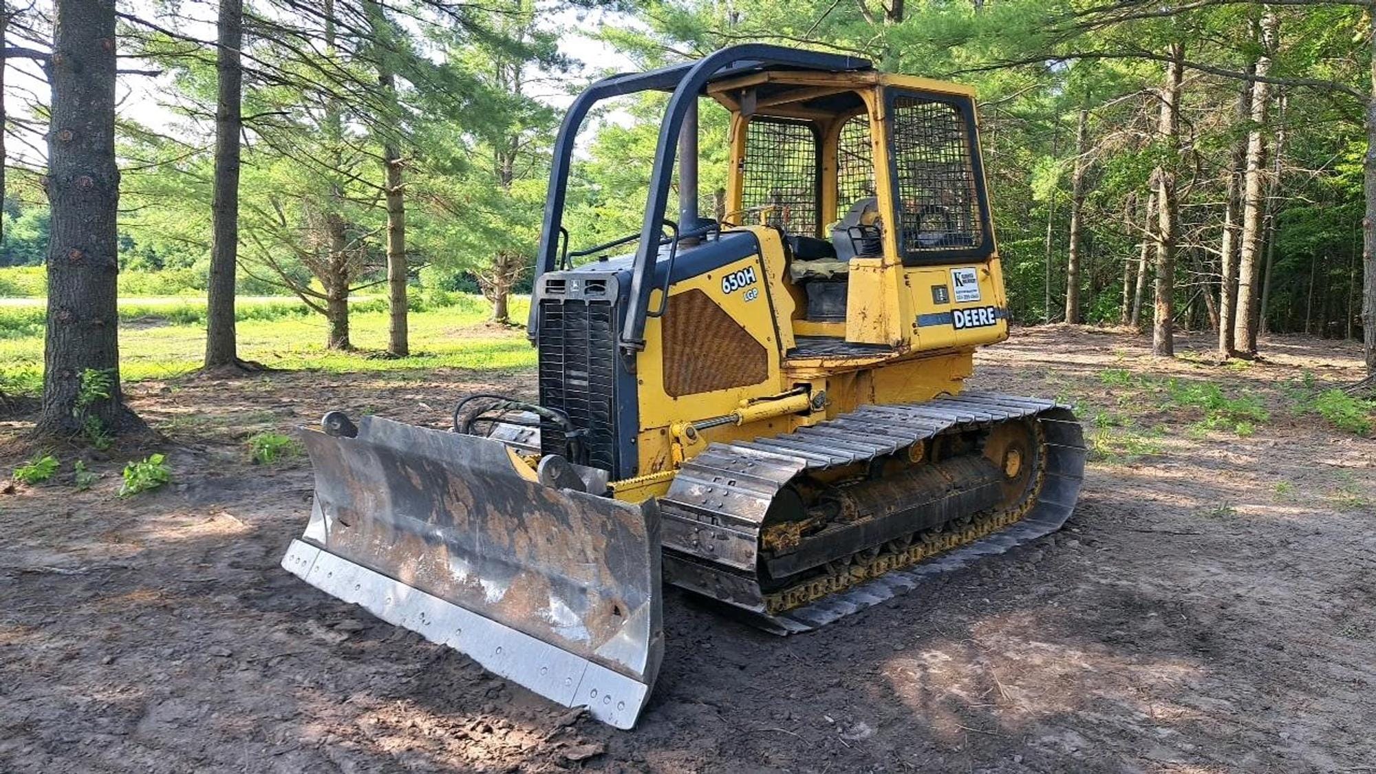 John Deere 650H LGP Equipment Image0