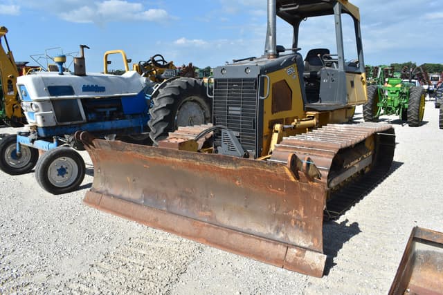 Image of John Deere 650J LGP equipment image 2