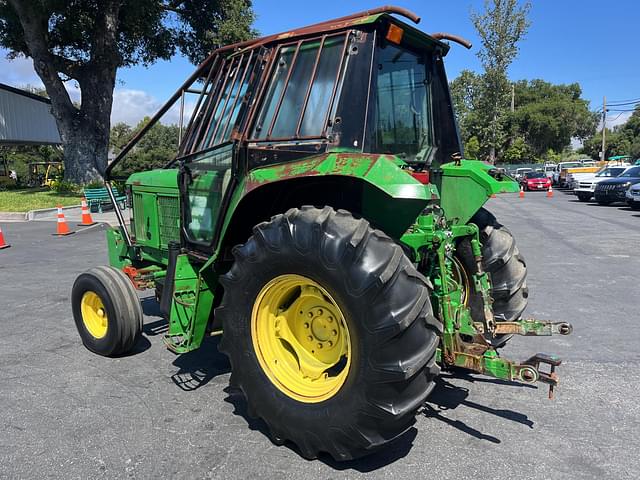 Image of John Deere 6510 equipment image 3