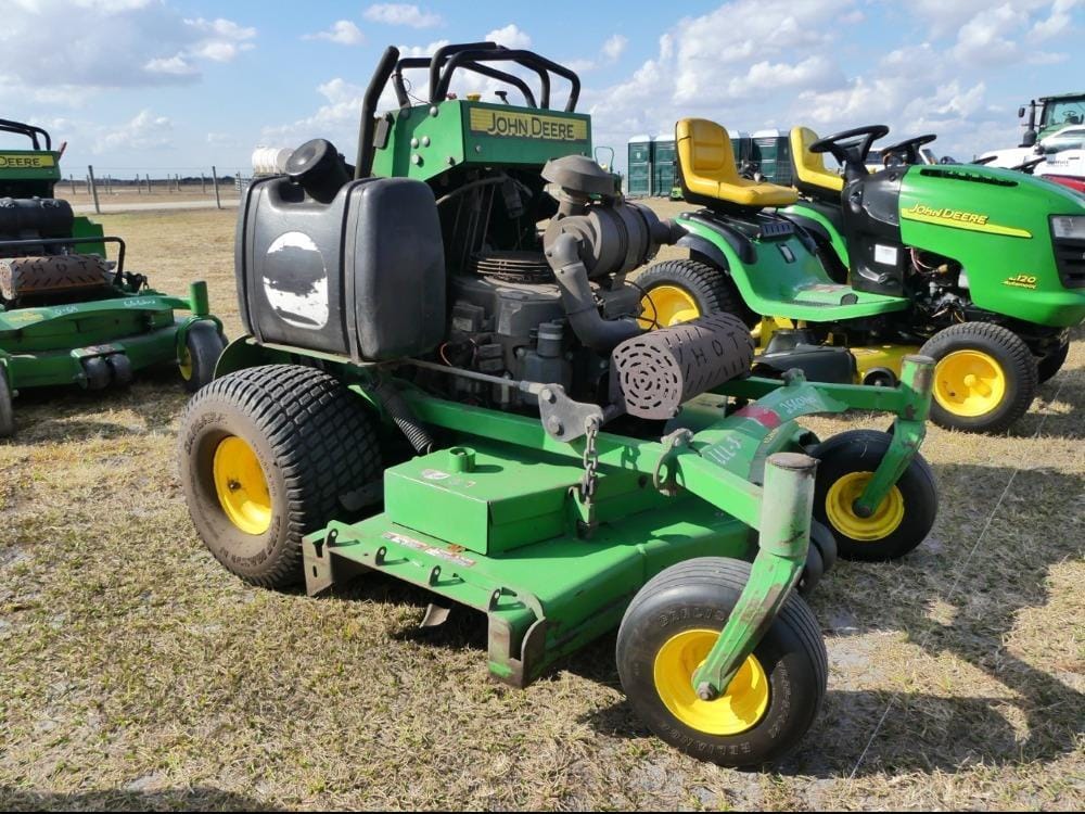 John Deere 652R Equipment Image0