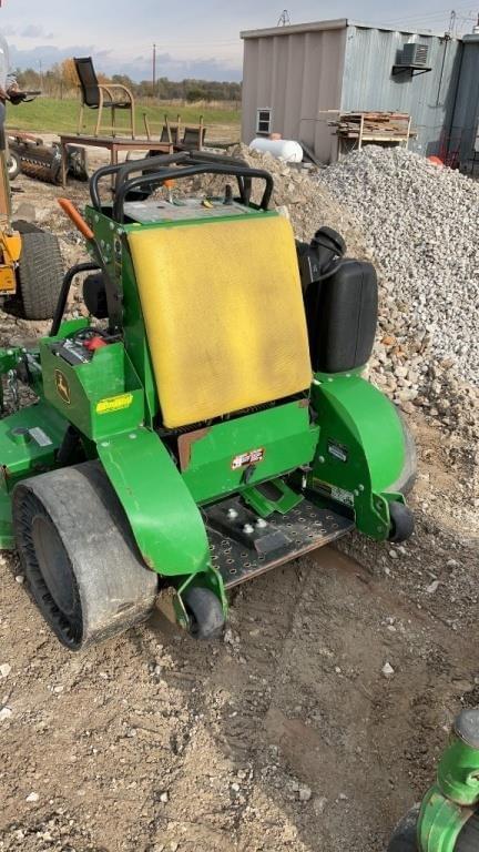 Image of John Deere 652R equipment image 3