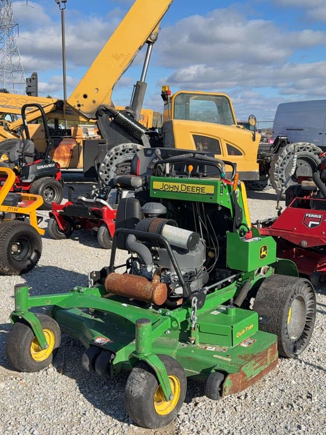 Image of John Deere 652R equipment image 1