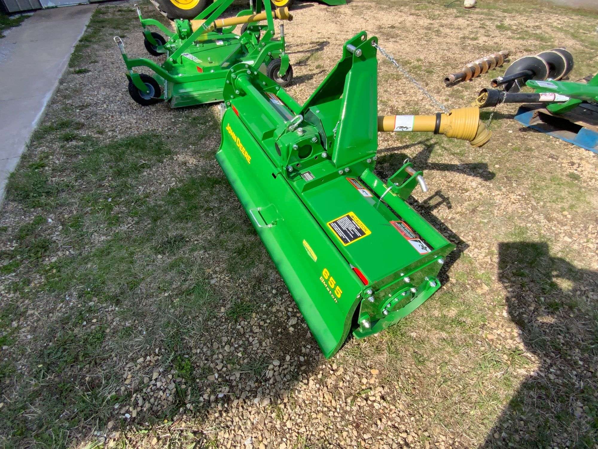 John Deere 655 Equipment Image0