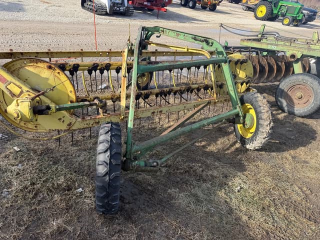 Image of John Deere 660 equipment image 4