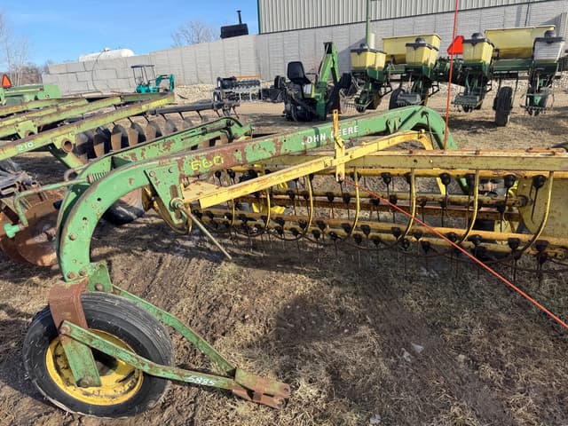 Image of John Deere 660 equipment image 2