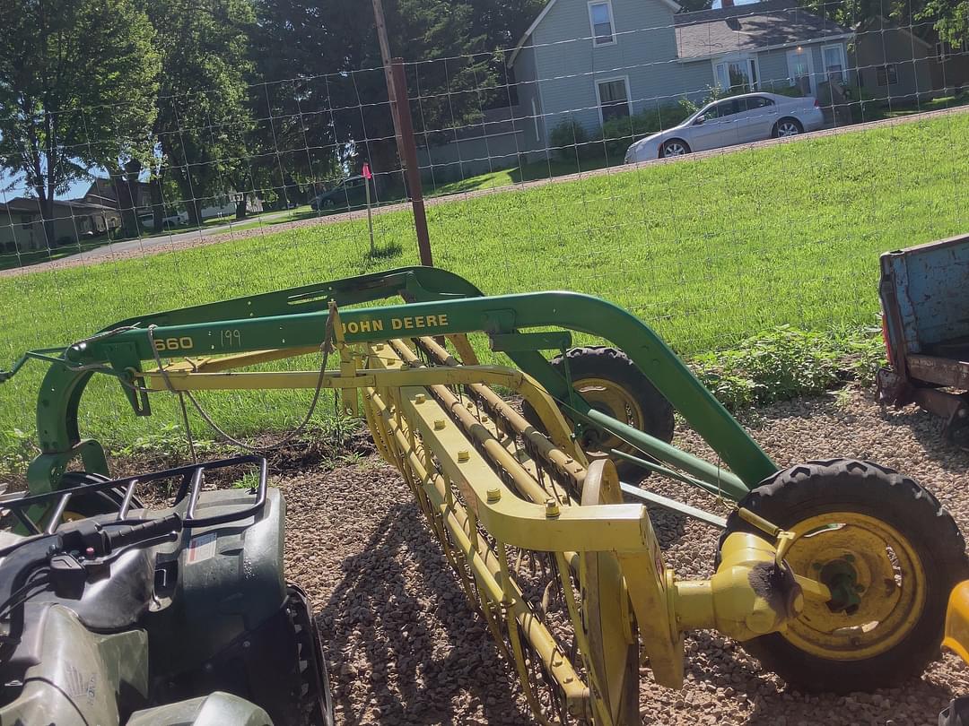 Image of John Deere 660 Primary image