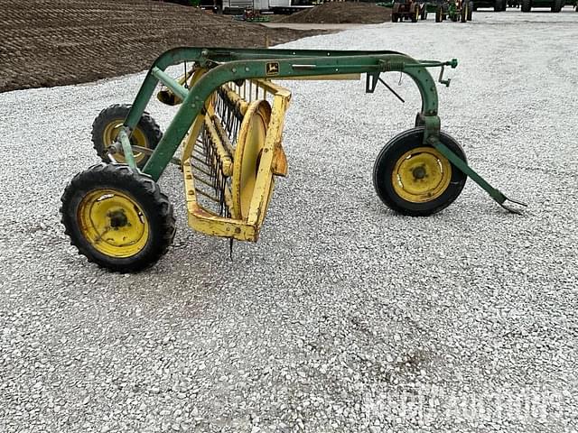 Image of John Deere 660 equipment image 4