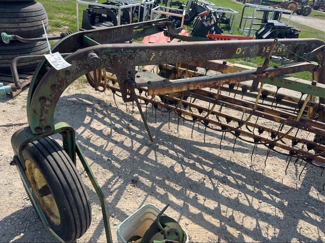 Image of John Deere 660 equipment image 4
