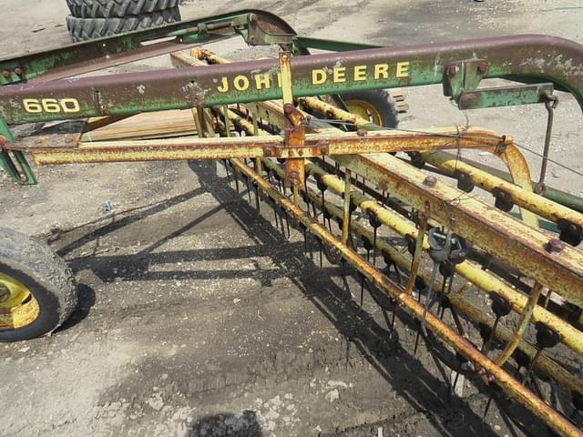 Image of John Deere 660 equipment image 3