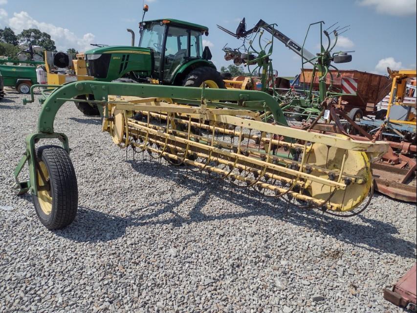 Image of John Deere 660 Primary image