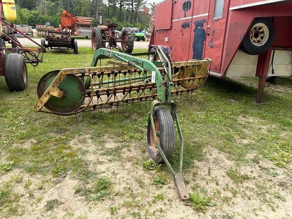 Image of John Deere 660 Image 0